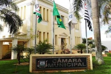 Câmara de Pitangueiras veta corte de gratificação proposto pelo prefeito